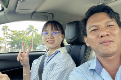 Học viên ôn tập xe thiết bị hạng B